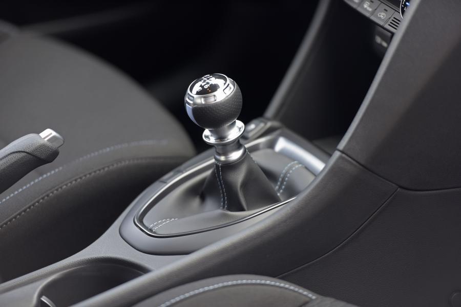 Детали интерьера Hyundai Veloster N 2018 года  (NA) (фото 84 из 85)